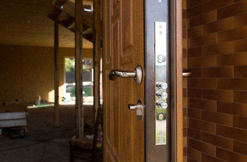 Consejos para reforzar la seguridad de la puerta de tu casa