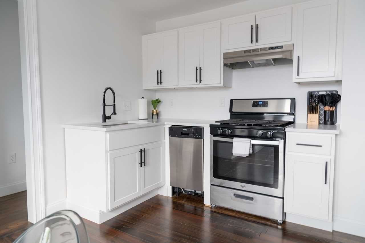 10 electrodomésticos pequeños ideales para cocinas con espacios reducidos