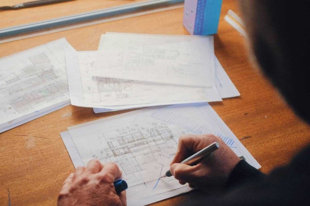 Cómo distribuir una casa rectangular para maximizar el espacio